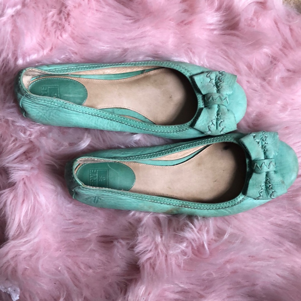 Frye flats size 7